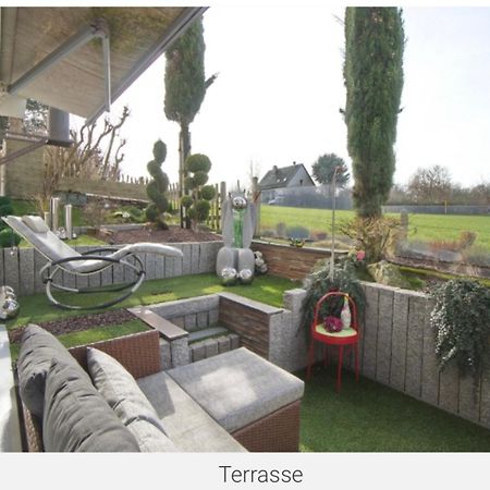 Beste Lage In Bochum Sehr Hochwertige, Individuelle Wohnung Als Hotelalternative Mit Suedterrasse, Pkw-Stellplatz, Wallbox U.V.M. Екстериор снимка